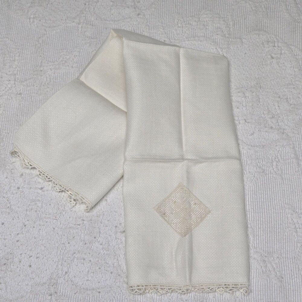 Vintage 60s Diamond Lace Tea Towel Embroidered Design Elegant Old Money Minimal